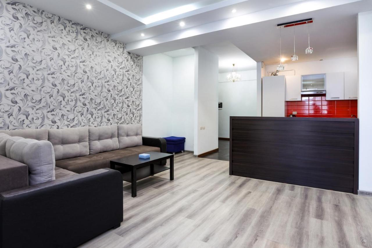Stay Inn Apartments At Northern Avenue Yerevan Exterior foto