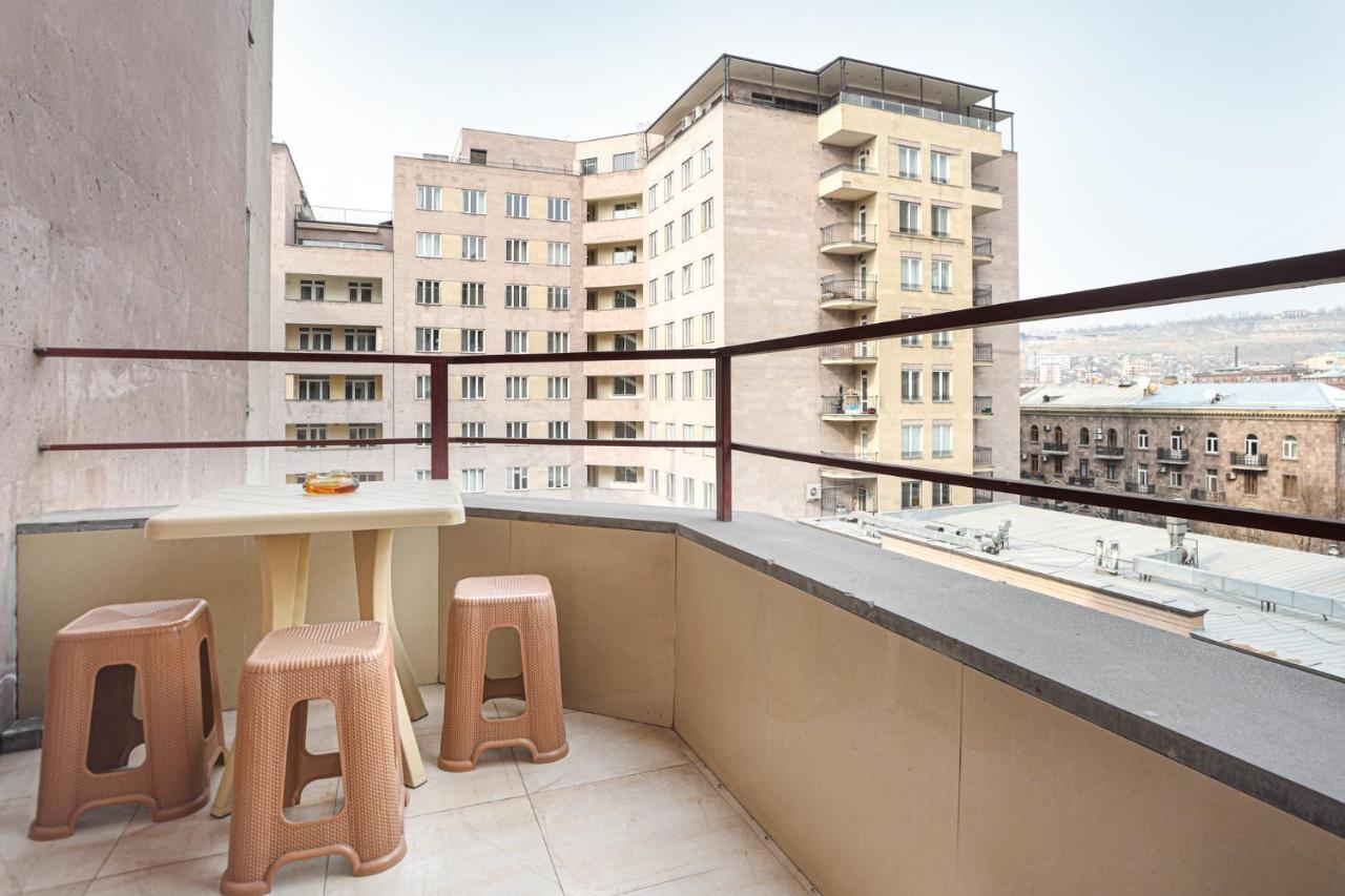 Stay Inn Apartments At Northern Avenue Yerevan Exterior foto