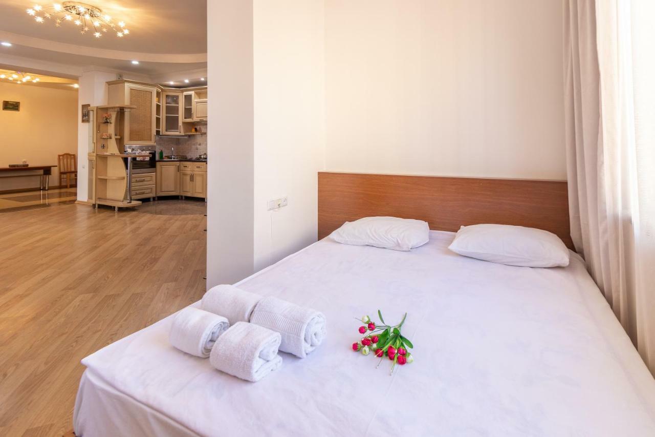 Stay Inn Apartments At Northern Avenue Yerevan Exterior foto