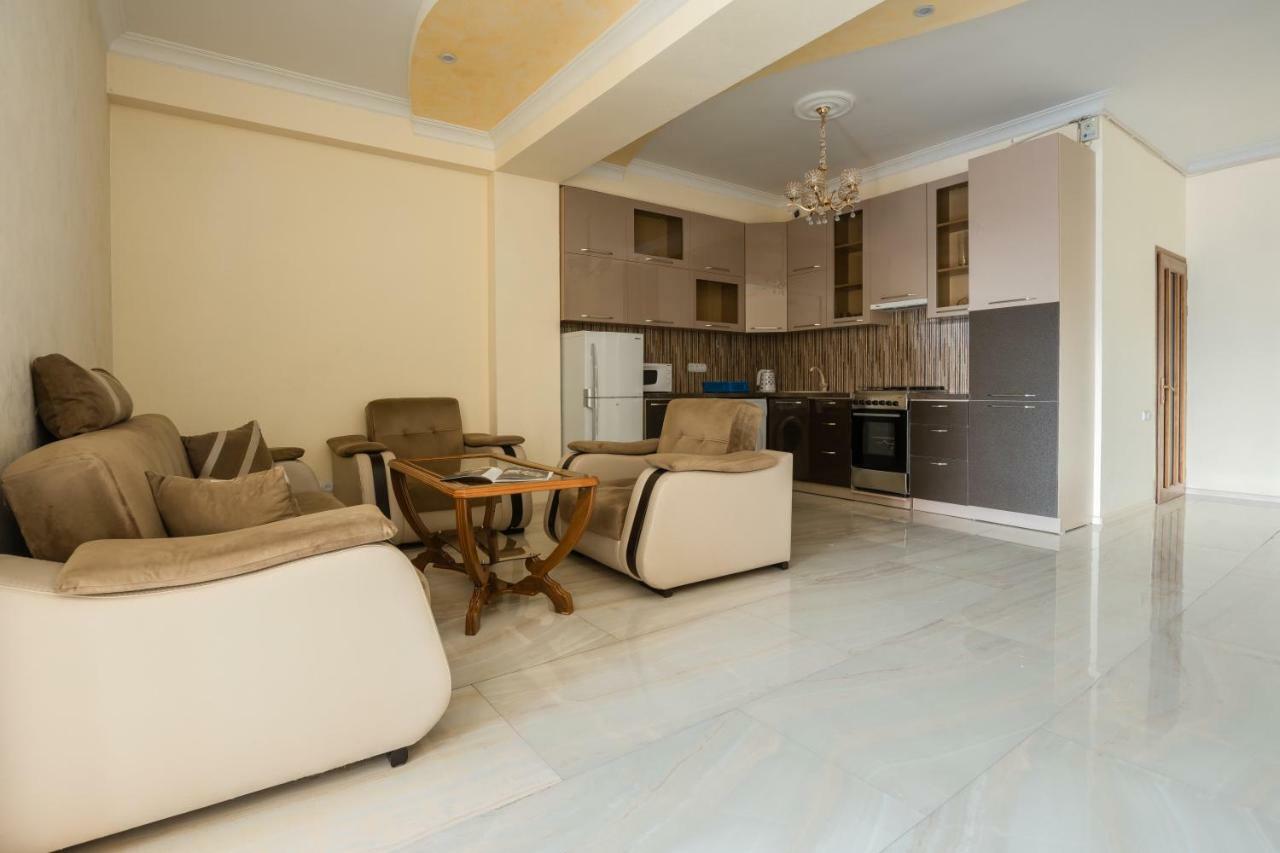 Stay Inn Apartments At Northern Avenue Yerevan Exterior foto