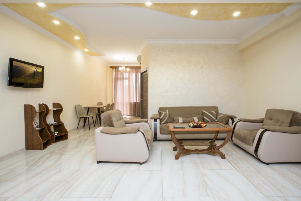 Stay Inn Apartments At Northern Avenue Yerevan Exterior foto